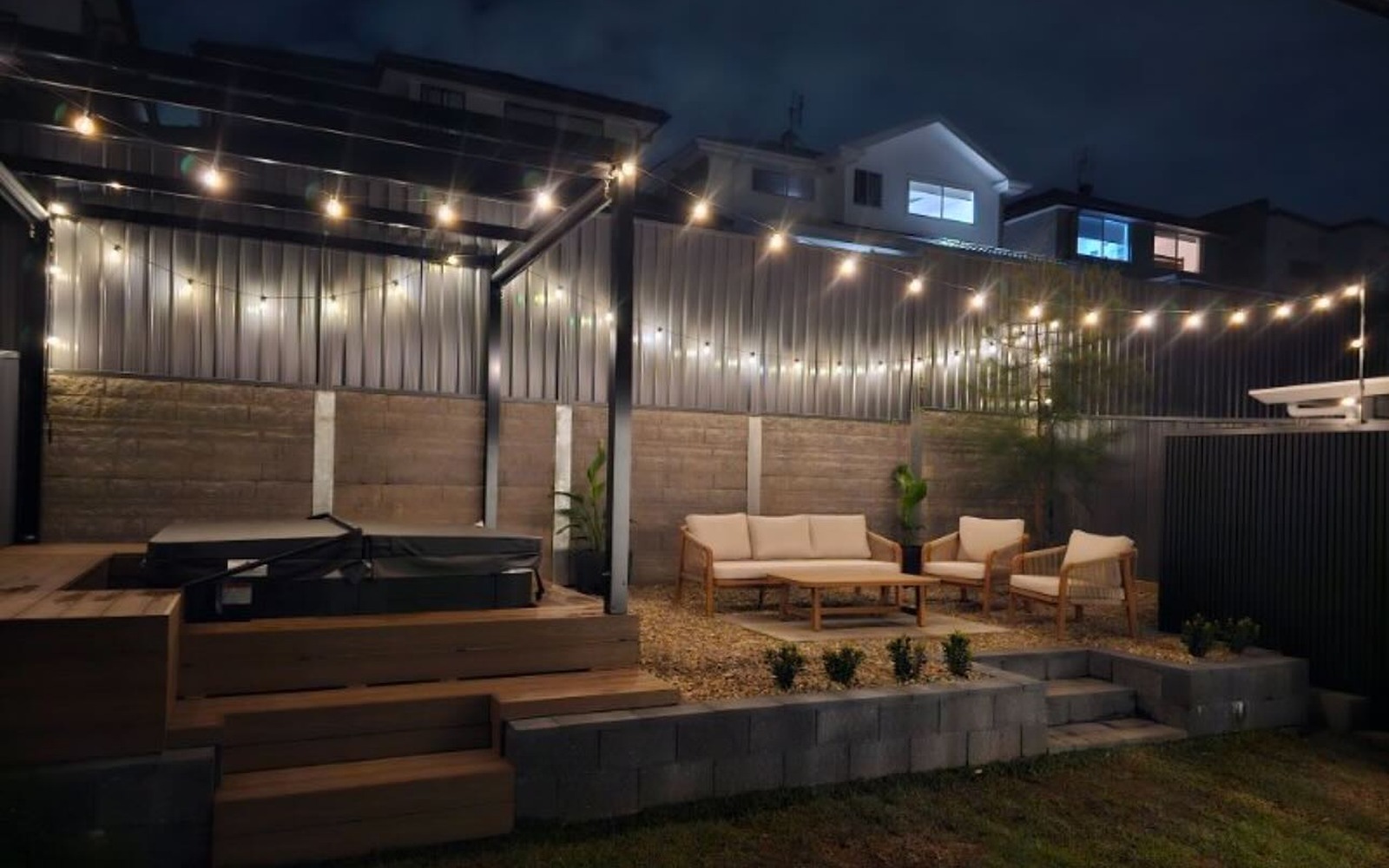 Timber deck and pergola outdoor entertainment area built by JRM Build in Western Sydney